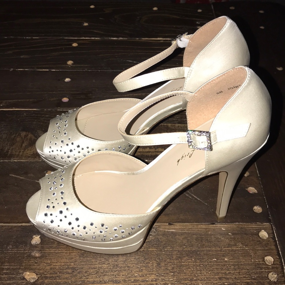 Brianna Leigh Bridal Shoes - Picture 3 of 7